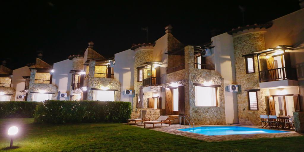 Villa S4Sani à Sani  Extérieur photo